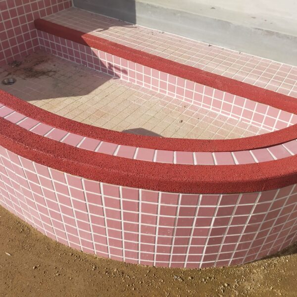 ゴムチップ舗装