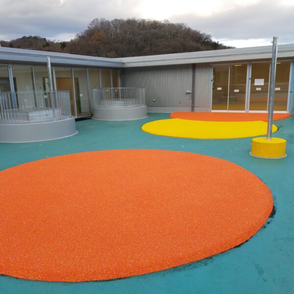 岡山市保育施設 ゴムチップ舗装