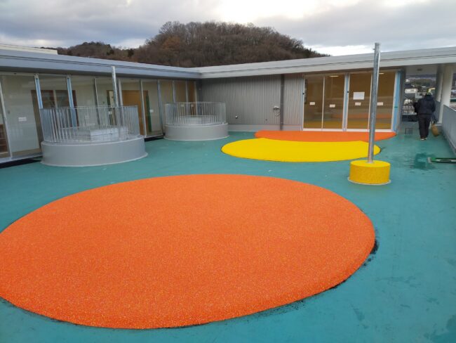 ゴムチップ舗装