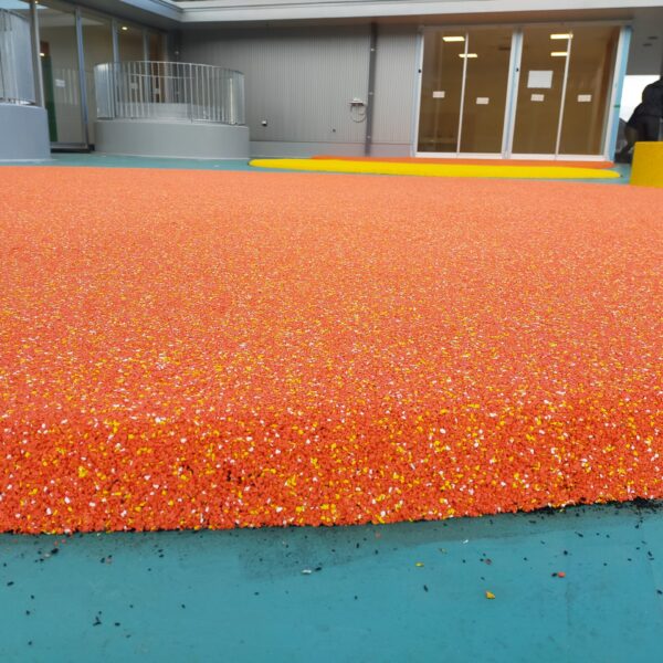 岡山市保育施設 ゴムチップ舗装