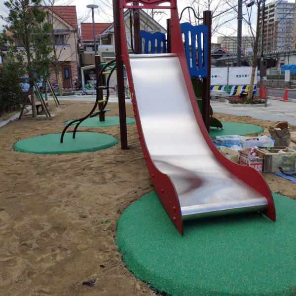 ゴムチップ舗装