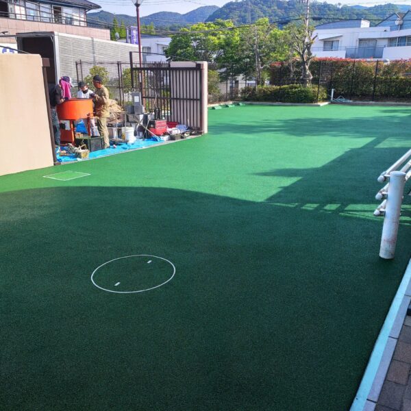 ゴムチップ舗装