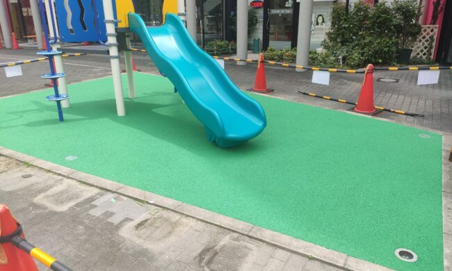 ゴムチップ舗装