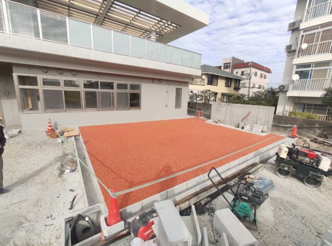 ゴムチップ舗装