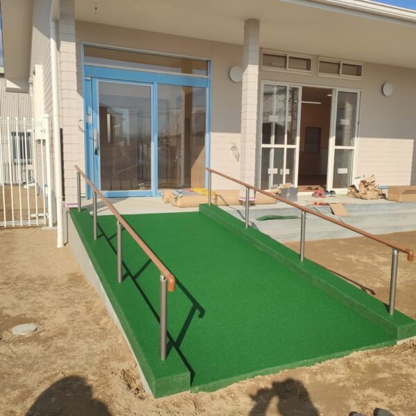 ゴムチップ舗装