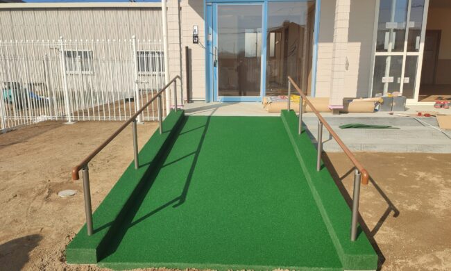 ゴムチップ舗装