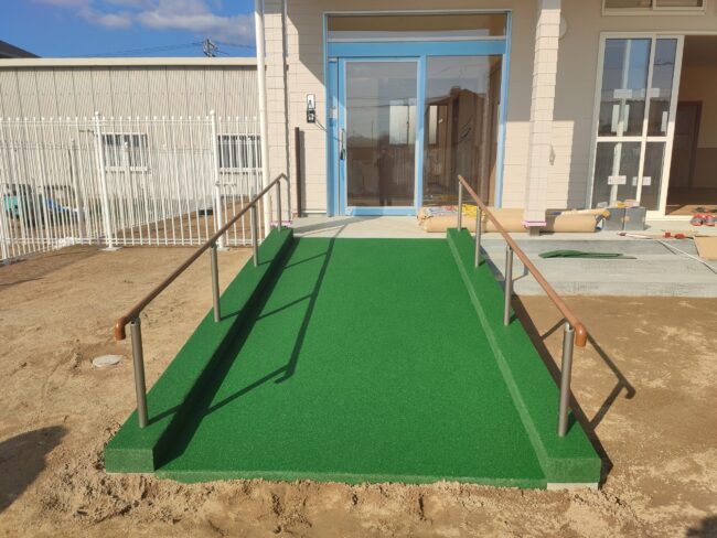 ゴムチップ舗装