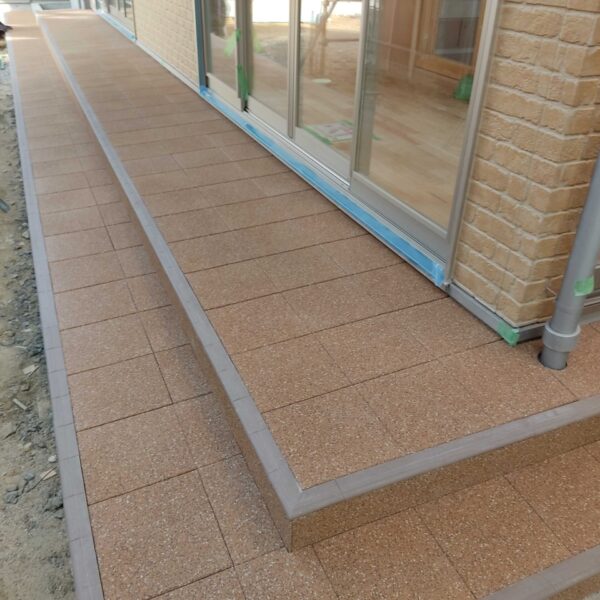 ゴムチップ舗装