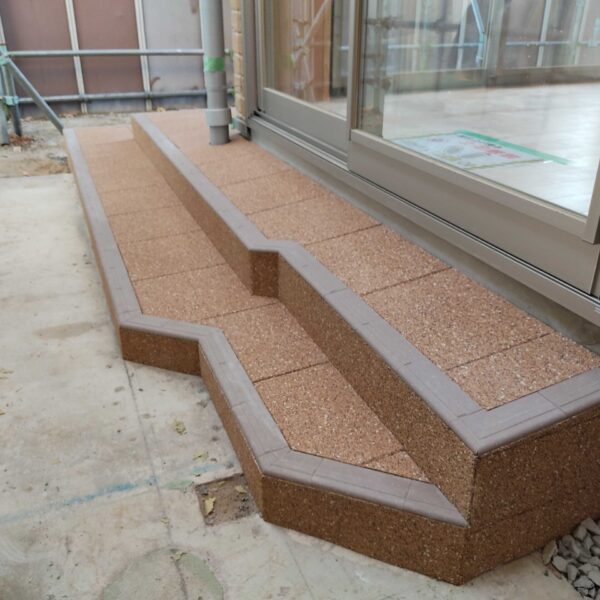 ゴムチップ舗装