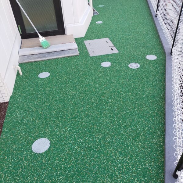 ゴムチップ舗装