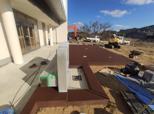 ゴムチップ舗装