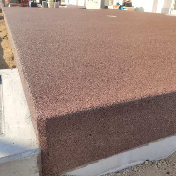 ゴムチップ舗装