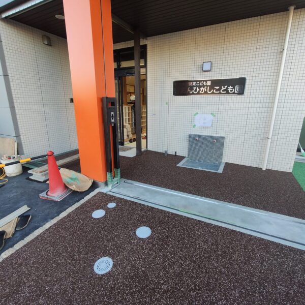 ゴムチップ舗装