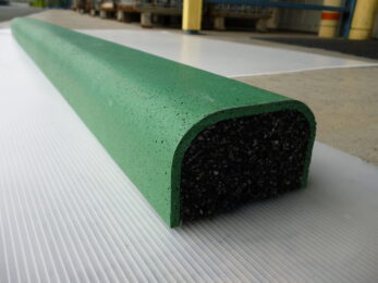 ゴムチップ舗装　ソフトグラウンド