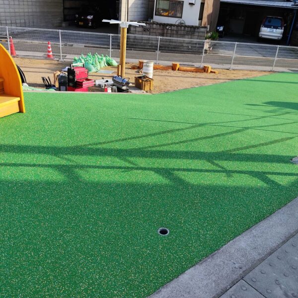 ゴムチップ舗装