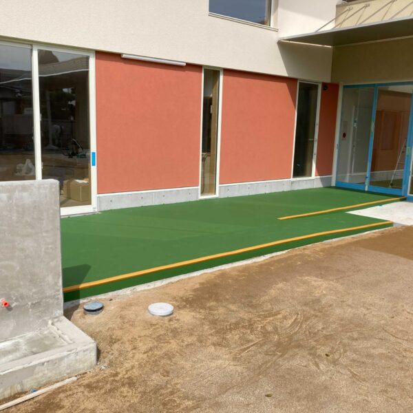 ゴムチップ舗装