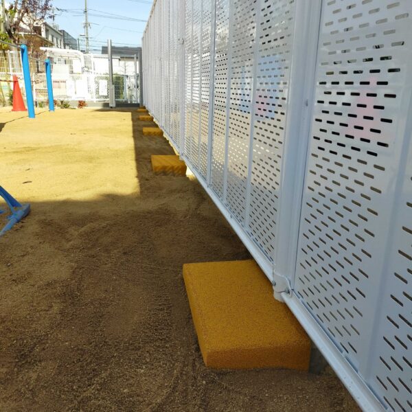 福山市社会福祉施設ブロック保護 ゴムチップ舗装