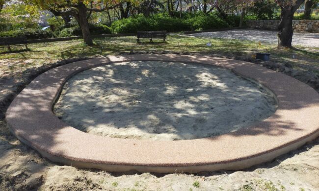 ゴムチップ舗装