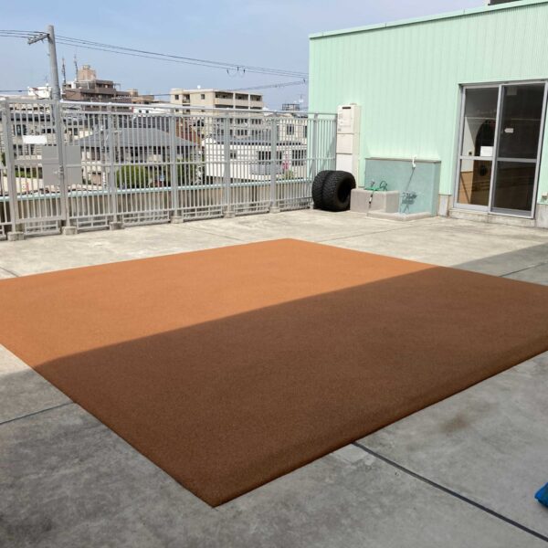 ゴムチップ舗装