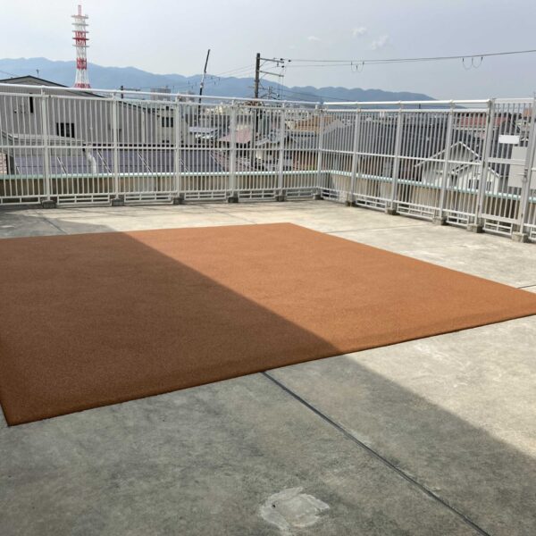 ゴムチップ舗装