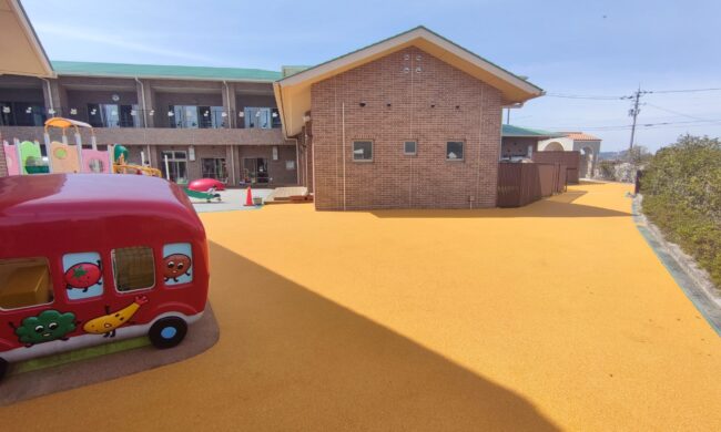 ゴムチップ舗装