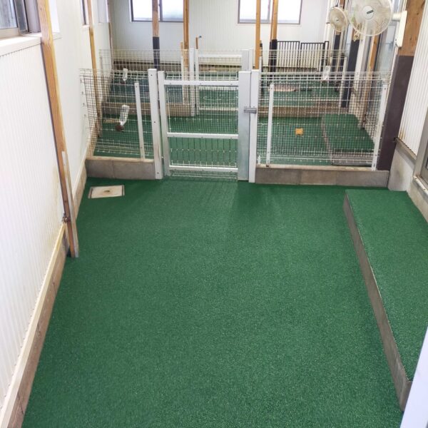 ゴムチップ舗装