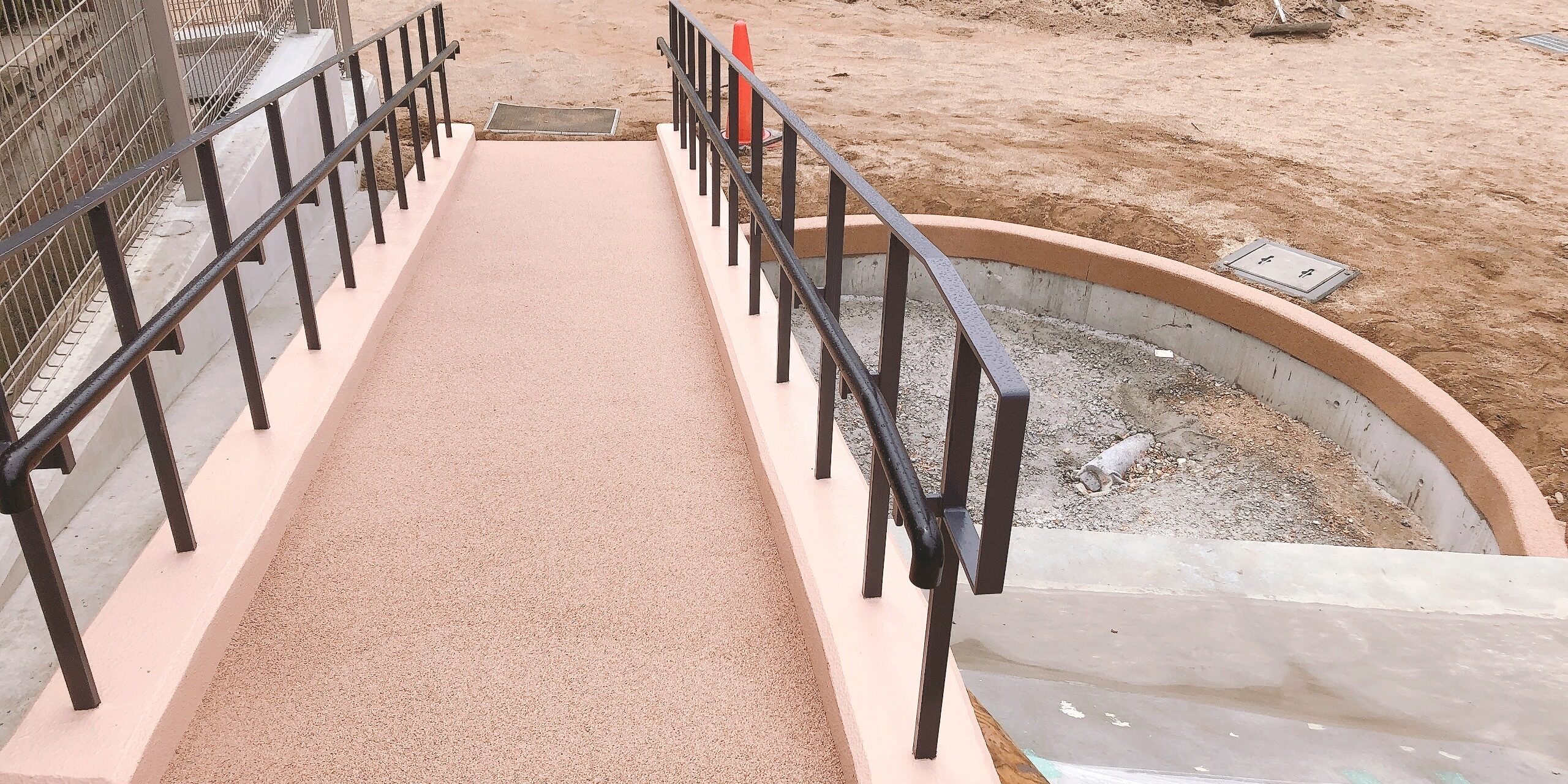 ゴムチップ舗装