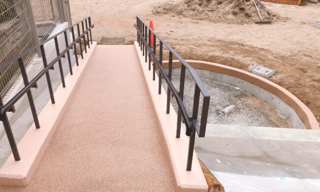 ゴムチップ舗装