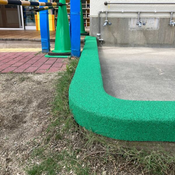 ゴムチップ舗装