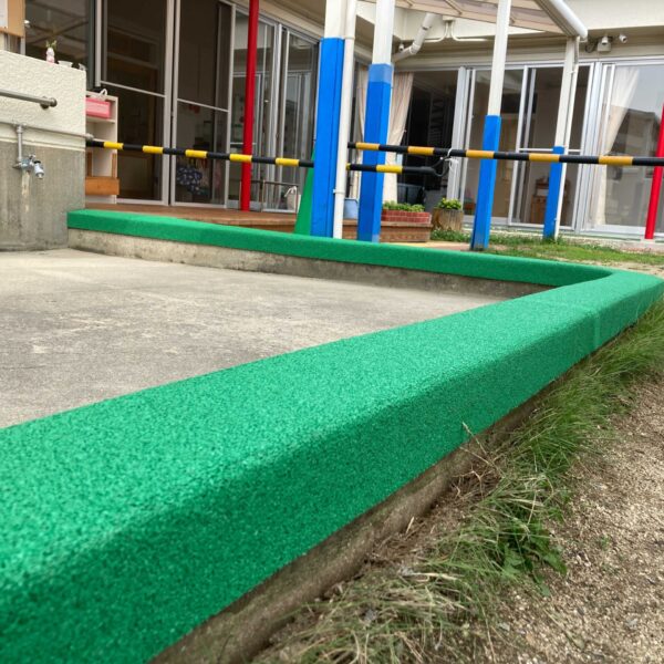 ゴムチップ舗装