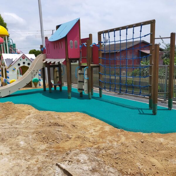 ゴムチップ舗装　ソフトグラウンド