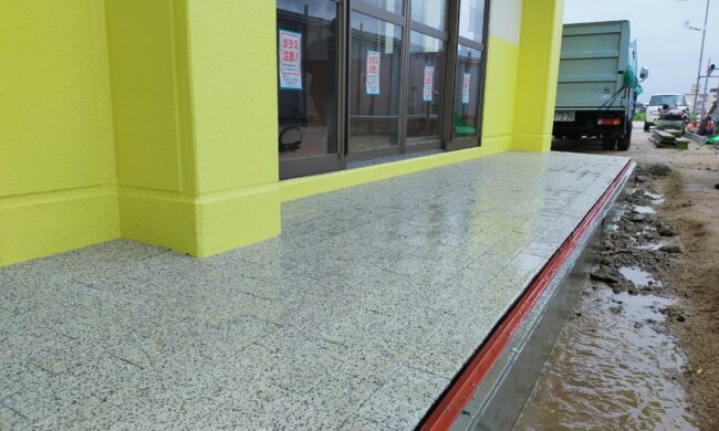 ゴムチップ舗装