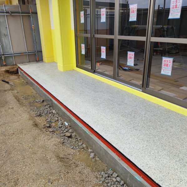 ゴムチップ舗装