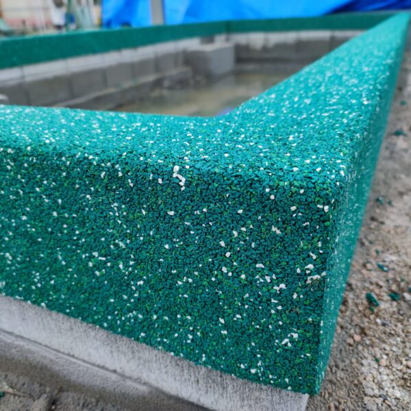 ゴムチップ舗装