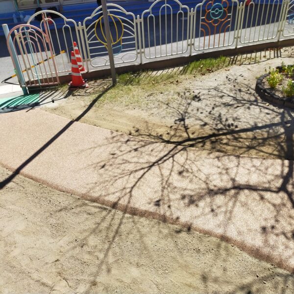 ゴムチップ舗装