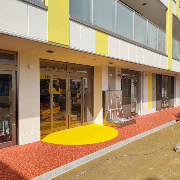 大阪府大阪狭山市 保育施設 (5) ゴムチップ舗装