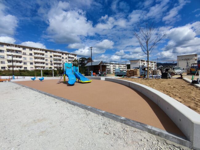 ゴムチップ舗装