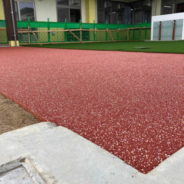 ゴムチップ舗装