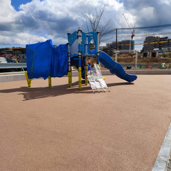 ゴムチップ舗装