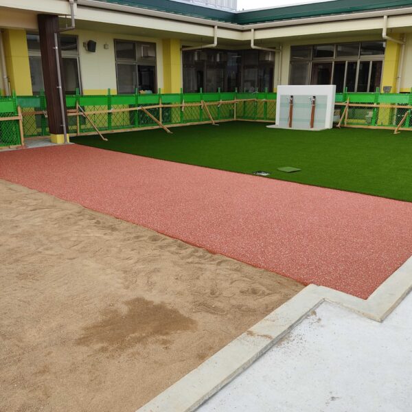 ゴムチップ舗装