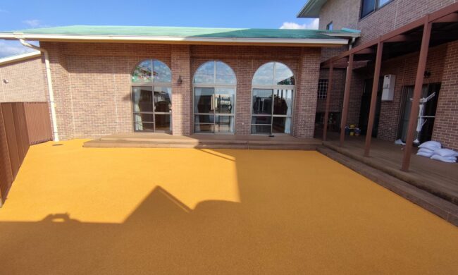 ゴムチップ舗装