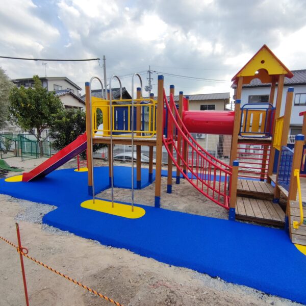 ゴムチップ舗装