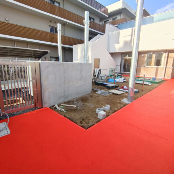 兵庫県西宮市保育施設5 ソフトグラウンド 砂場枠タイプ ゴムチップ舗装