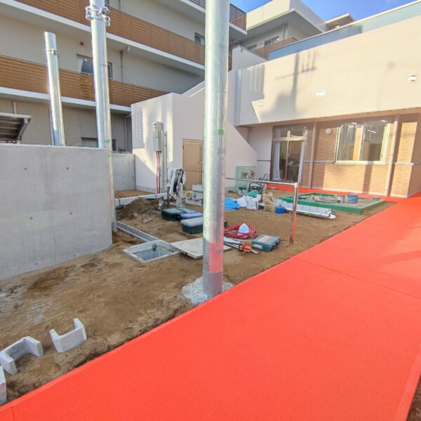 兵庫県西宮市保育施設3 ソフトグラウンド 砂場枠タイプ ゴムチップ舗装