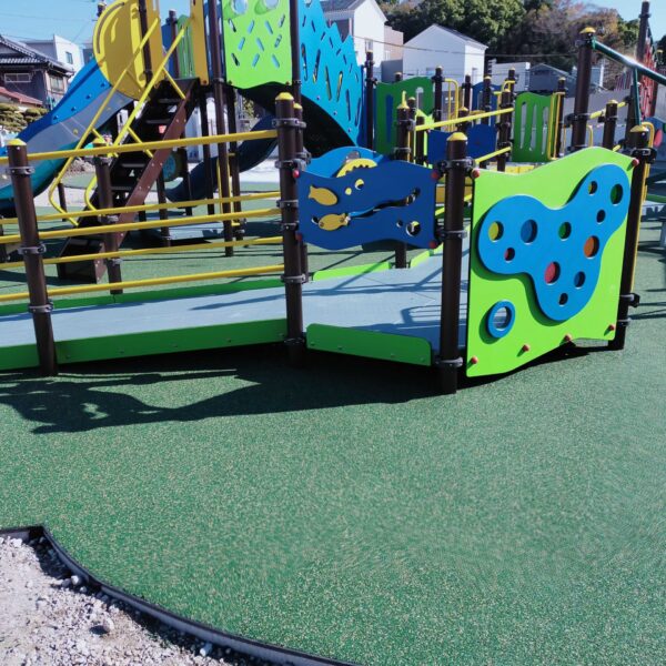 和歌山県公園28 ソフトグラウンド 砂場枠タイプ ゴムチップ舗装