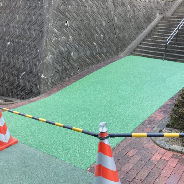 ゴムチップ舗装 ソフトグラウンド