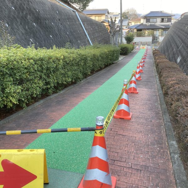 ゴムチップ舗装　ソフトグラウンド