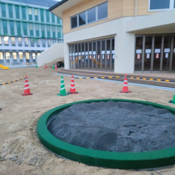 ゴムチップ舗装　ソフトグラウンド