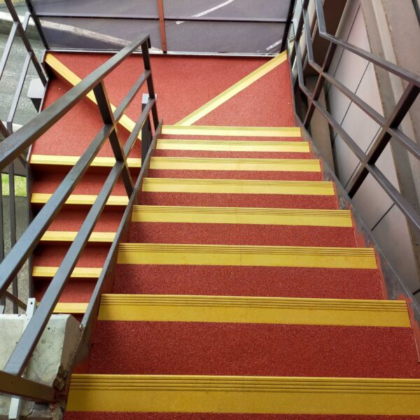 ゴムチップ舗装　ソフトグラウンド