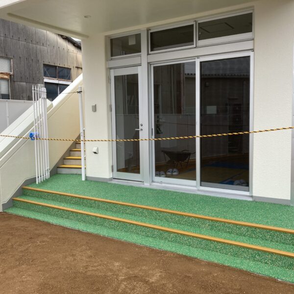 ゴムチップ舗装　ソフトグラウンド